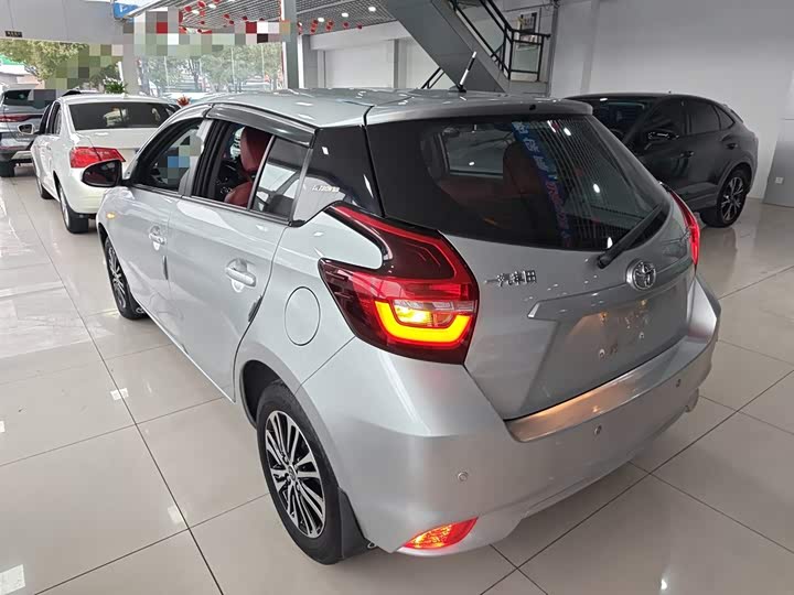 Фото 5 - Toyota Vios FS