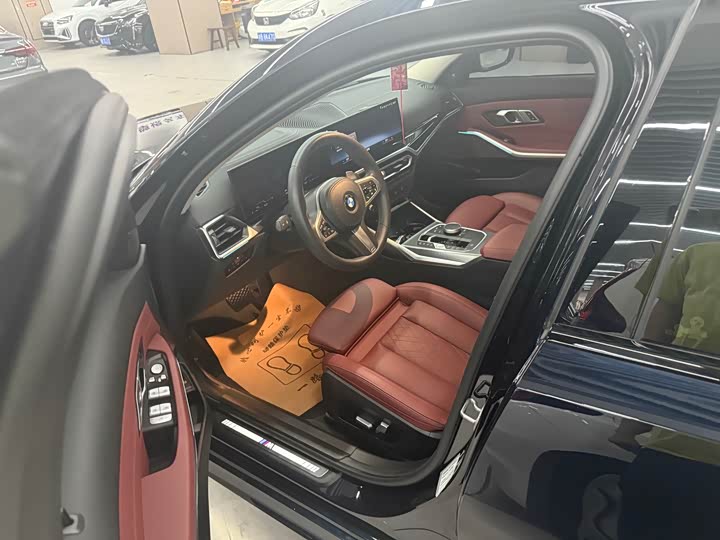 Фото 4 - BMW 3 Series