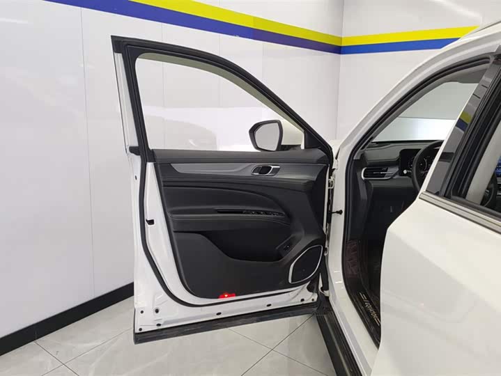 Фото 7 - Ford Equator