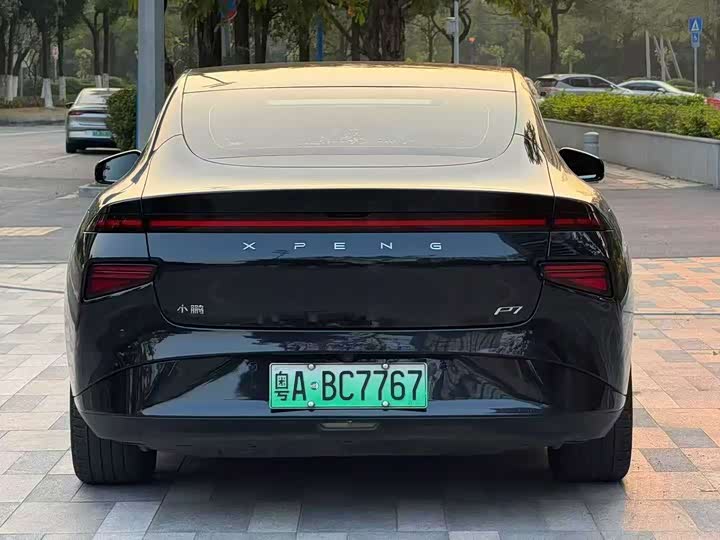 Фото 4 - XPeng P7