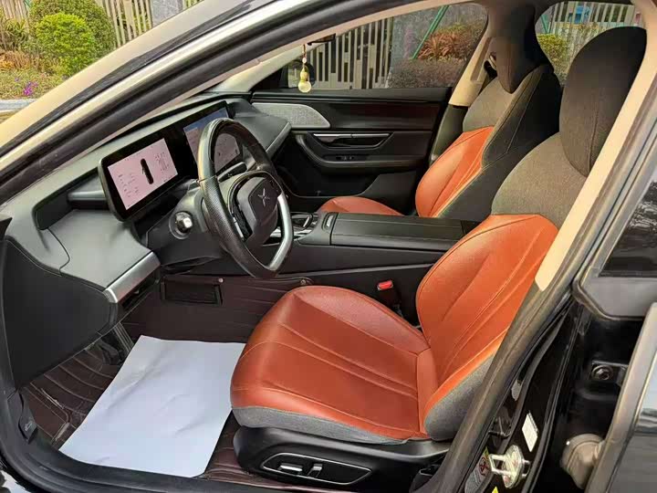 Фото 6 - XPeng P7