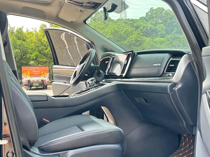 Фото 7 - GAC Trumpchi M8