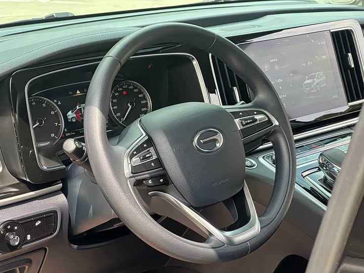 Фото 9 - GAC Trumpchi M8