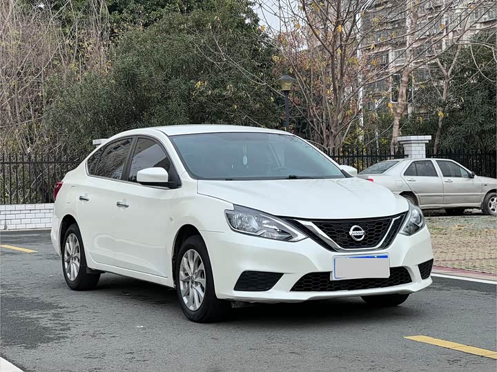 Фото 3 - Nissan Sylphy