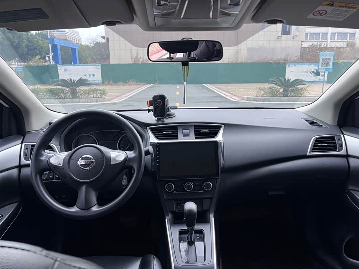 Фото 7 - Nissan Sylphy