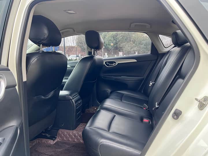 Фото 8 - Nissan Sylphy