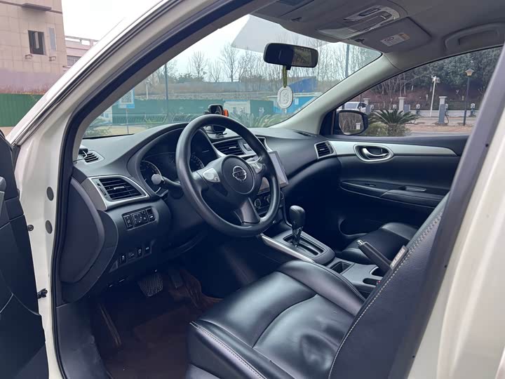 Фото 9 - Nissan Sylphy