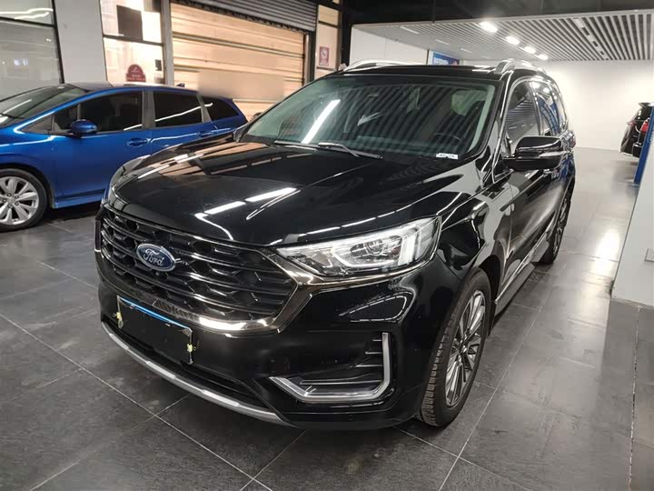 Фото 2 - Ford Edge