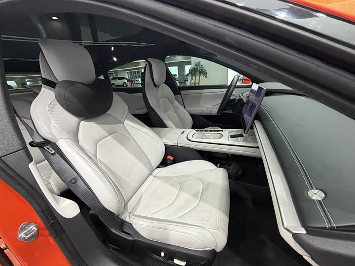 Фото 8 - Xiaomi SU7