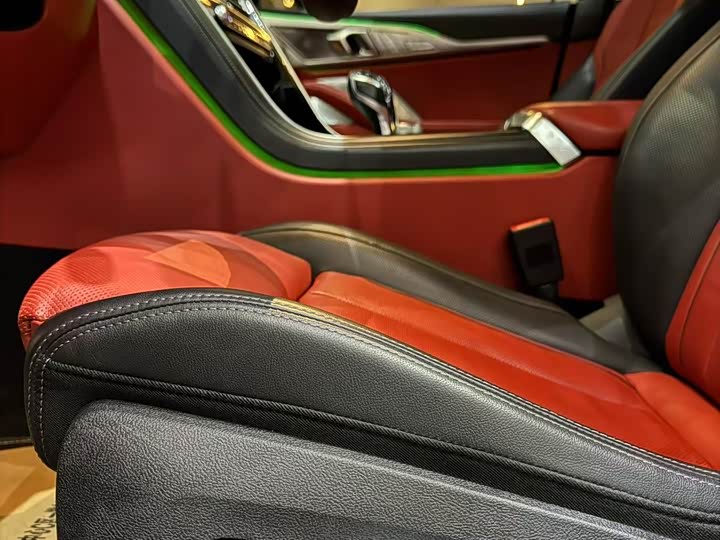 Фото 3 - BMW 8 Series