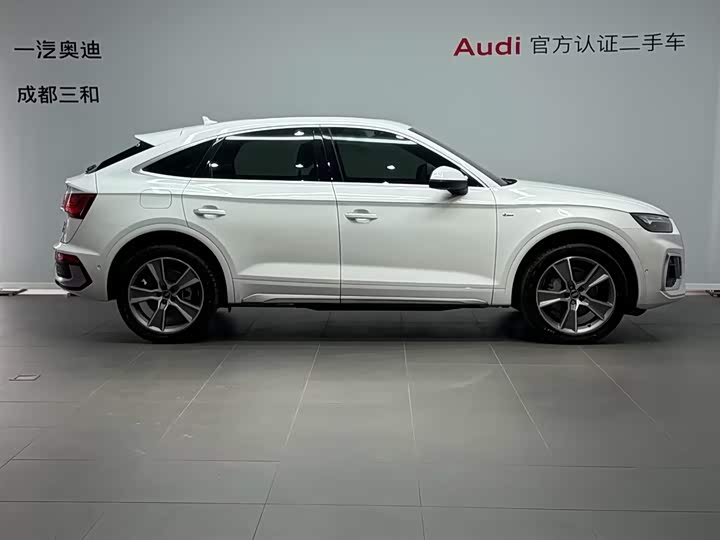 Фото 3 - Audi Q5L Sportback