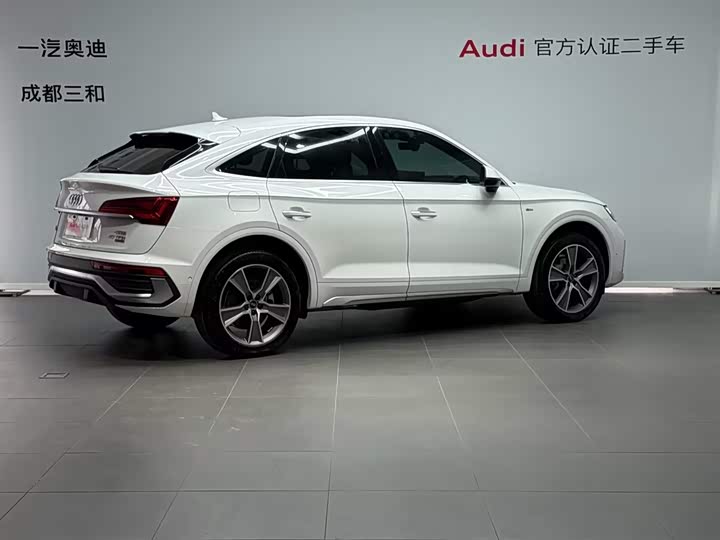 Фото 4 - Audi Q5L Sportback
