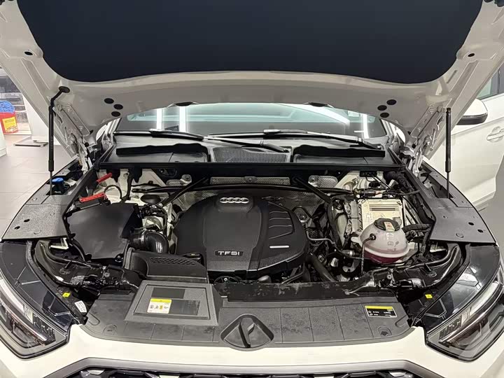 Фото 9 - Audi Q5L Sportback