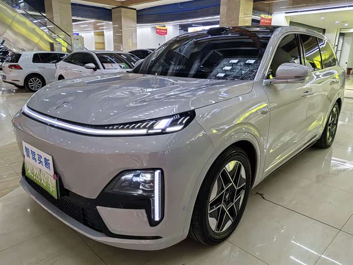 Фото 8 - Changan Deepal S09