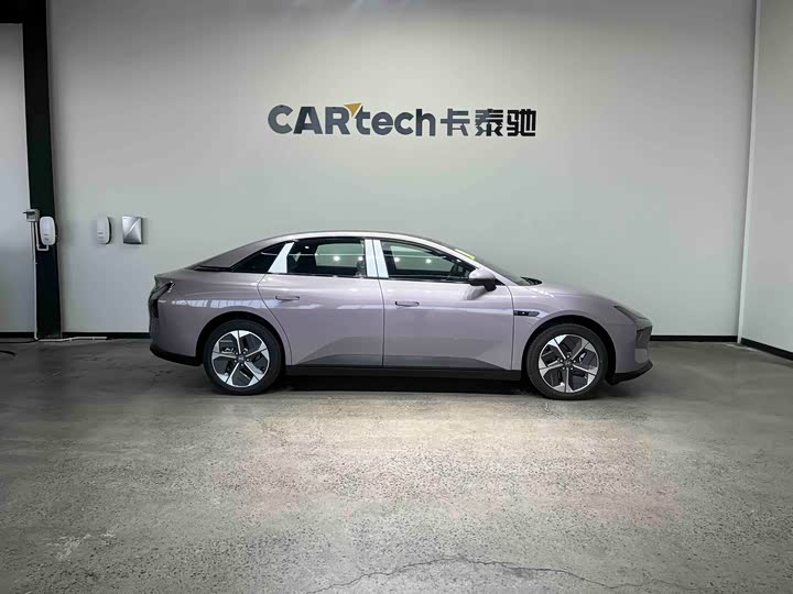 Фото 7 - XPeng Mona M03