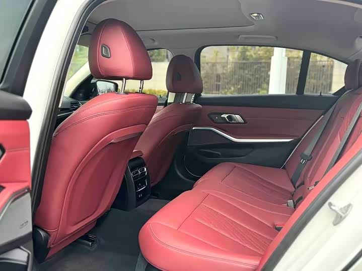 Фото 7 - BMW 3 Series