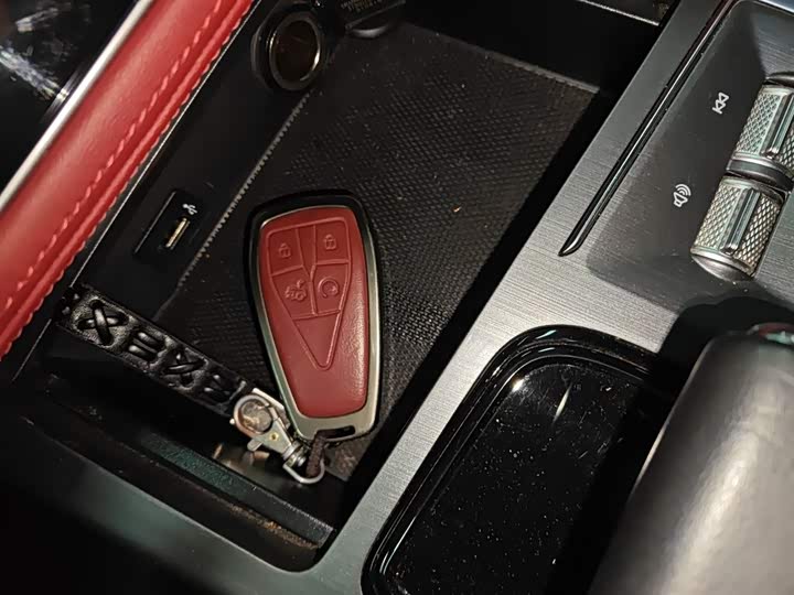 Фото 9 - Changan CS75 Plus