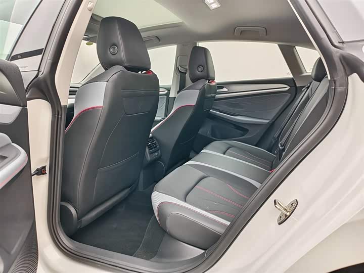 Фото 8 - Volkswagen Lamando L