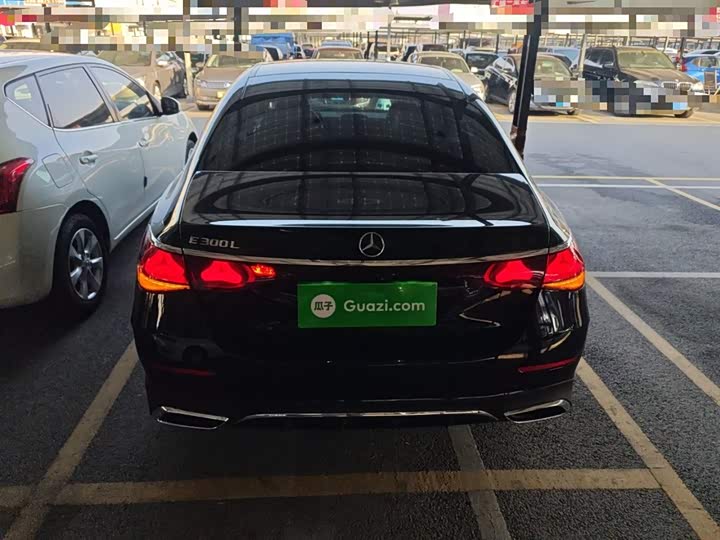 Фото 6 - Mercedes-Benz E-Class