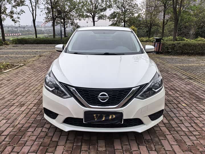 Фото 2 - Nissan Sylphy