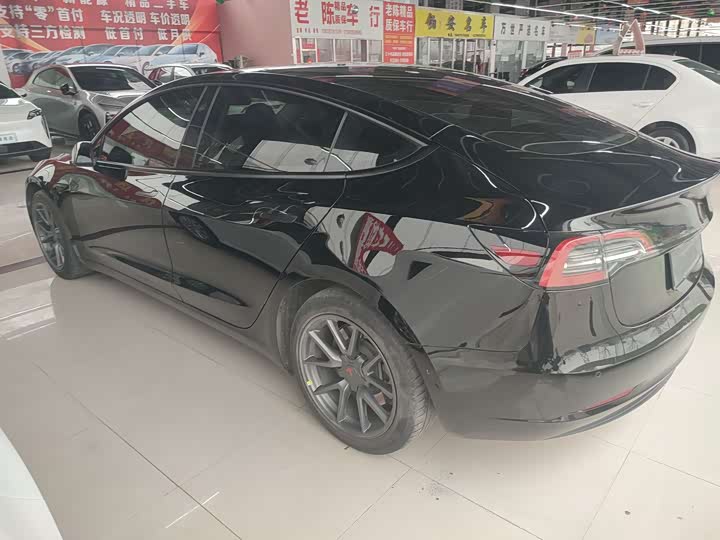 Фото 7 - Tesla Model 3