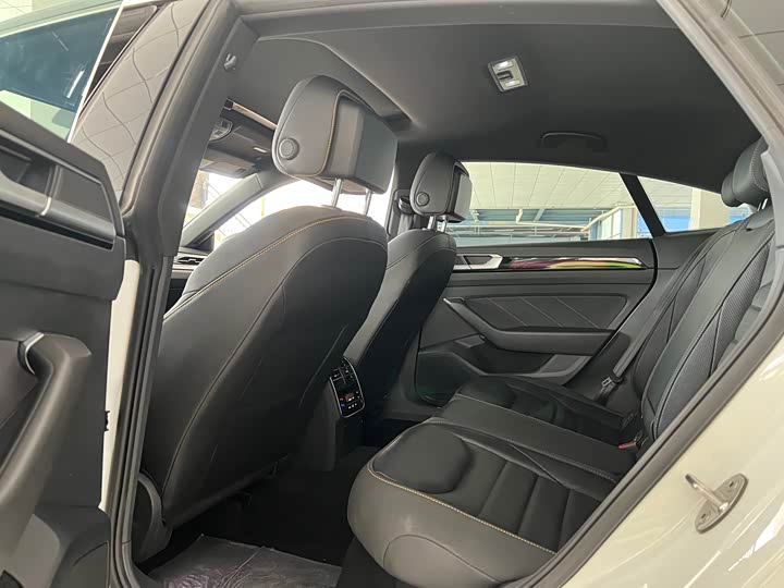 Фото 9 - Volkswagen CC