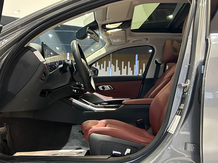 Фото 8 - BMW 3 Series