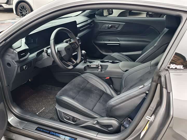 Фото 7 - Ford Mustang