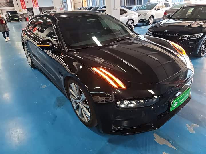 Фото 4 - Zeekr 001