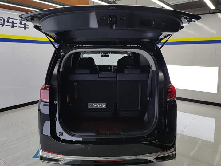 Фото 4 - GAC Trumpchi M8