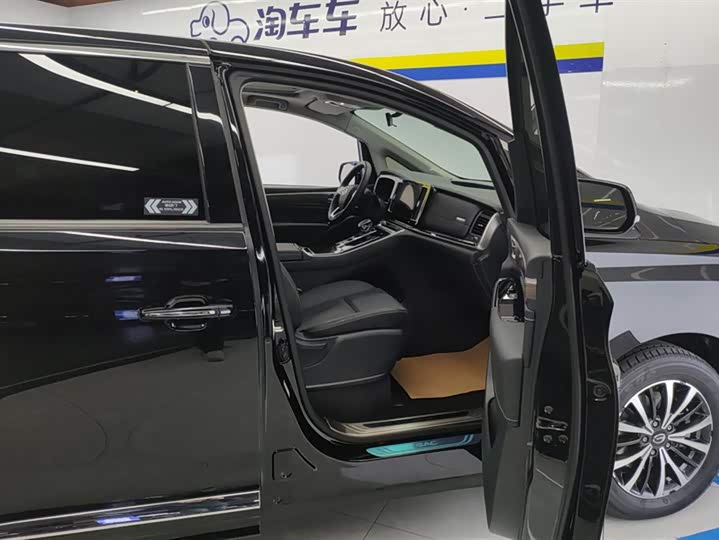 Фото 8 - GAC Trumpchi M8