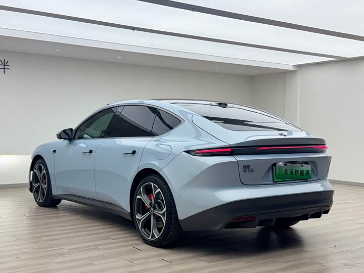 Фото 6 - Nio ET5