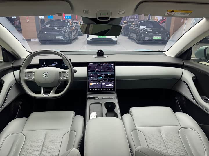 Фото 8 - Nio ET5