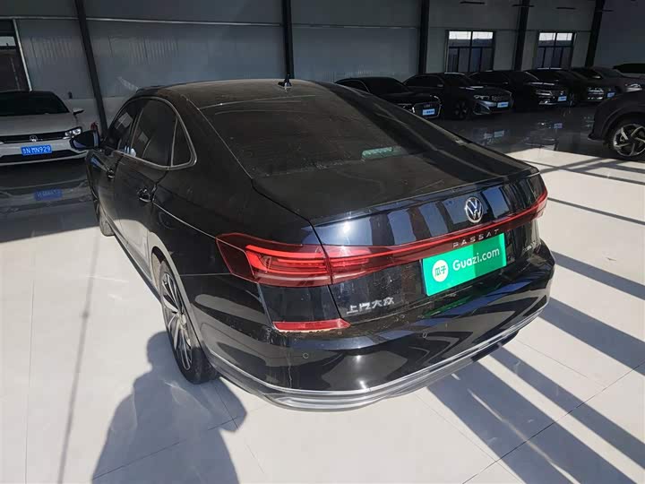 Фото 5 - Volkswagen Passat