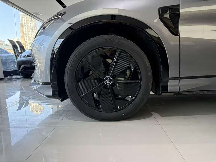 Фото 3 - BYD Song L