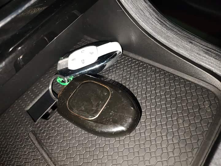 Фото 9 - GAC Trumpchi GS8