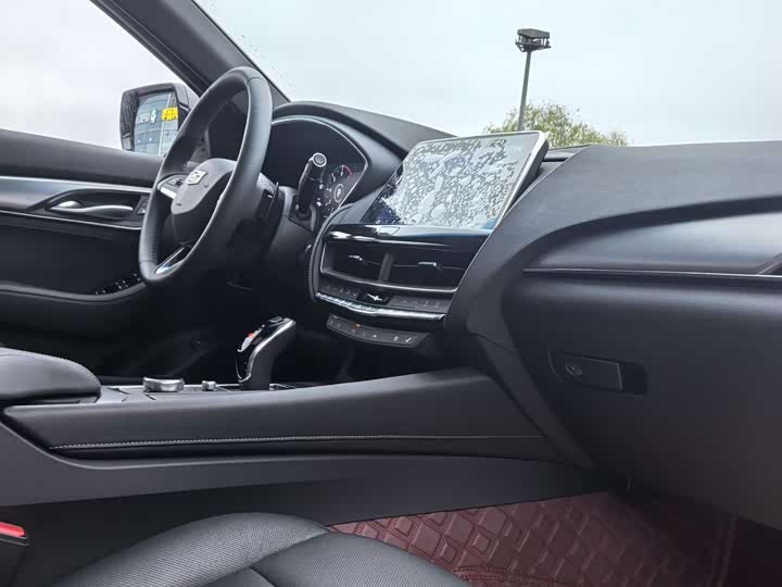 Фото 9 - Cadillac CT5