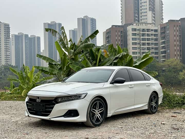 Фото 1 - Honda Accord