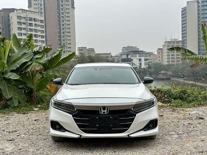 Фото 2 - Honda Accord