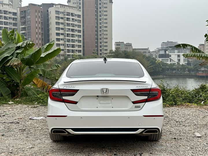 Фото 5 - Honda Accord