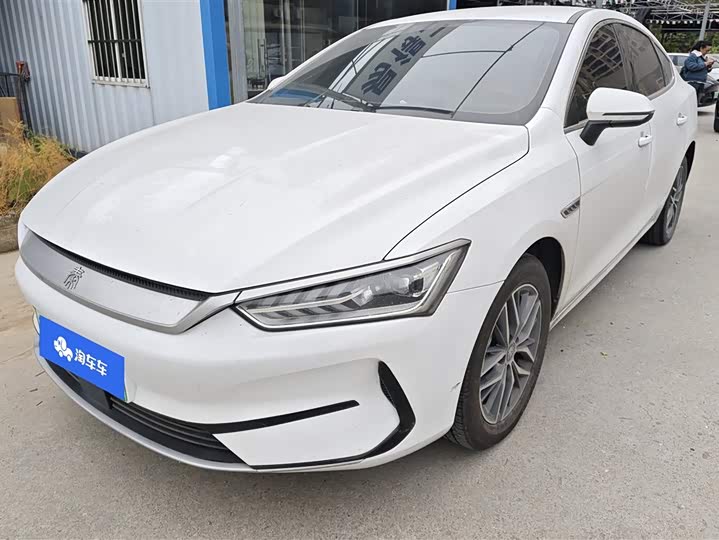 Фото 1 - BYD Qin Plus