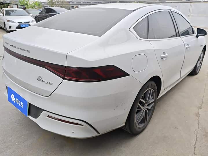Фото 3 - BYD Qin Plus