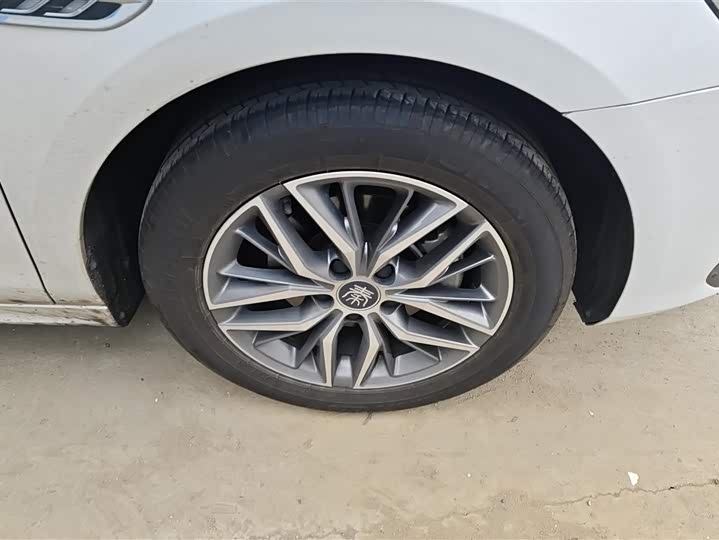 Фото 6 - BYD Qin Plus