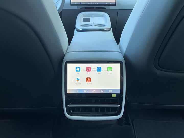 Фото 8 - XPeng G7