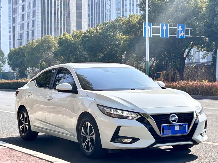 Фото 3 - Nissan Sylphy