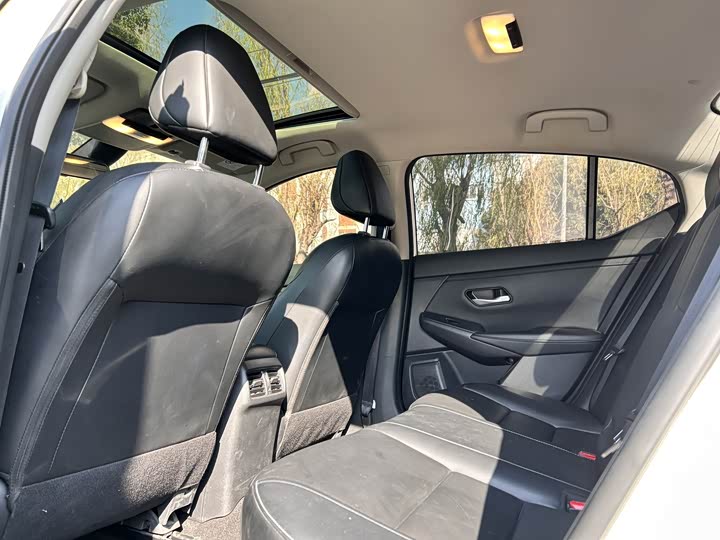 Фото 8 - Nissan Sylphy