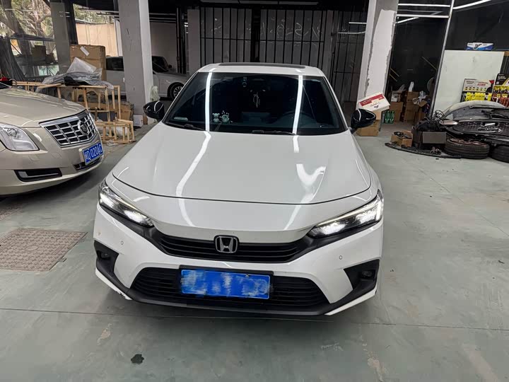 Фото 2 - Honda Civic