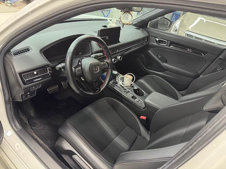 Фото 7 - Honda Civic