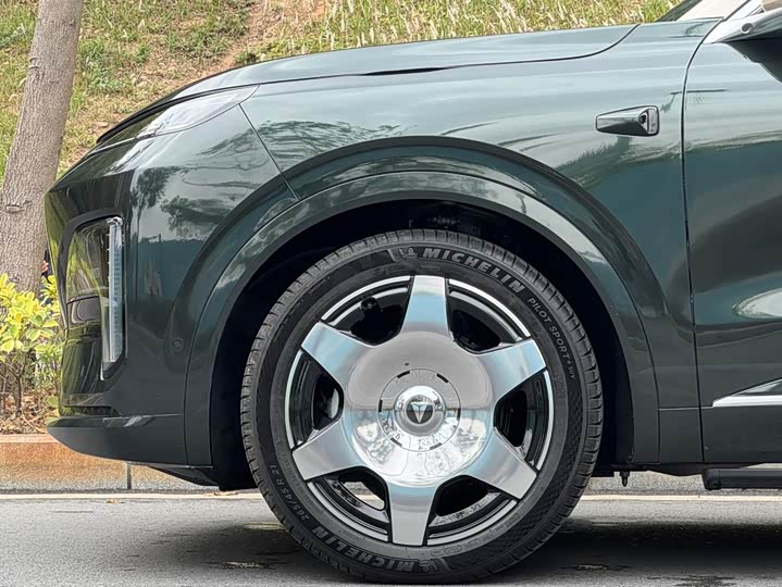 Фото 6 - Changan Deepal S09