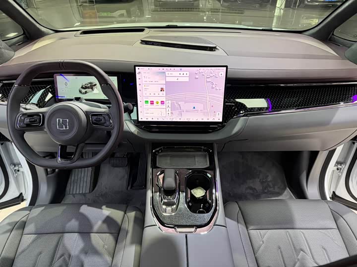 Фото 5 - Zeekr 009